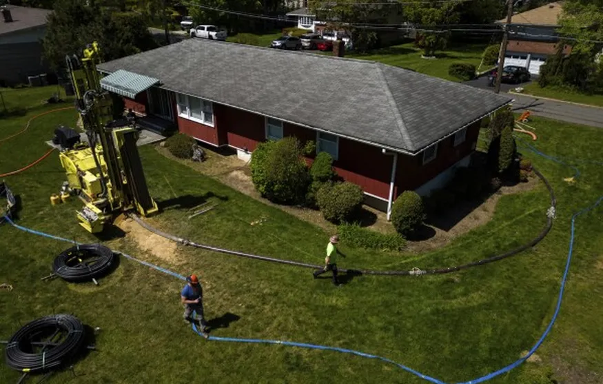 Geothermal energy installation